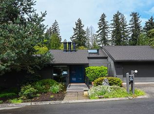 3825 SW 52nd Pl, Portland, OR 97221