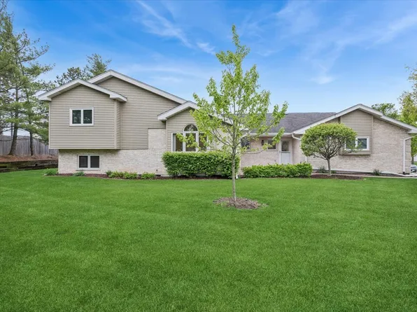 16101 Lake Villa Ave, Tinley Park, IL 60477