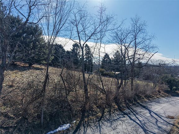 5th image of 4990 Lakewood Rd