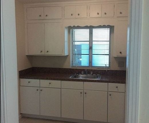 2nd image of 6011 Terry Parker Dr N