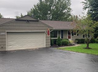 5173 Mayer Rd, Hamburg, NY 14075