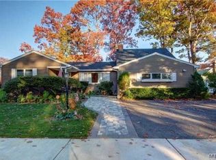 63 Avenue B, West Babylon, NY 11704