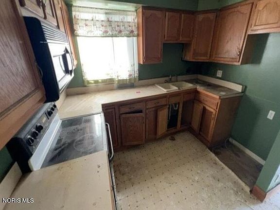 5th image of 667 George St