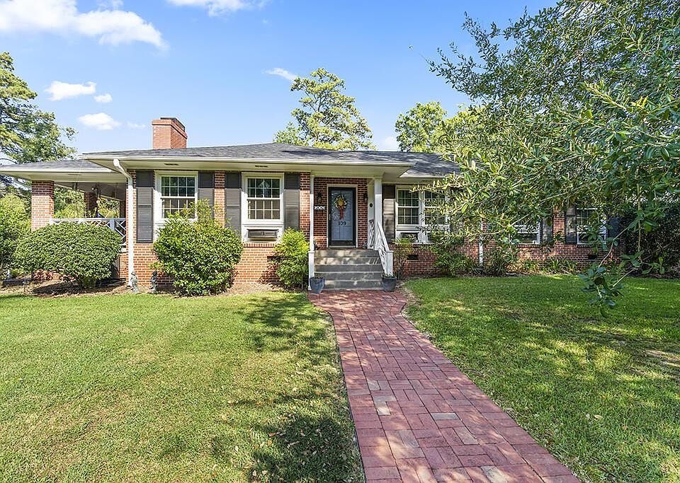 1st image of 109 Ridgewood Cir