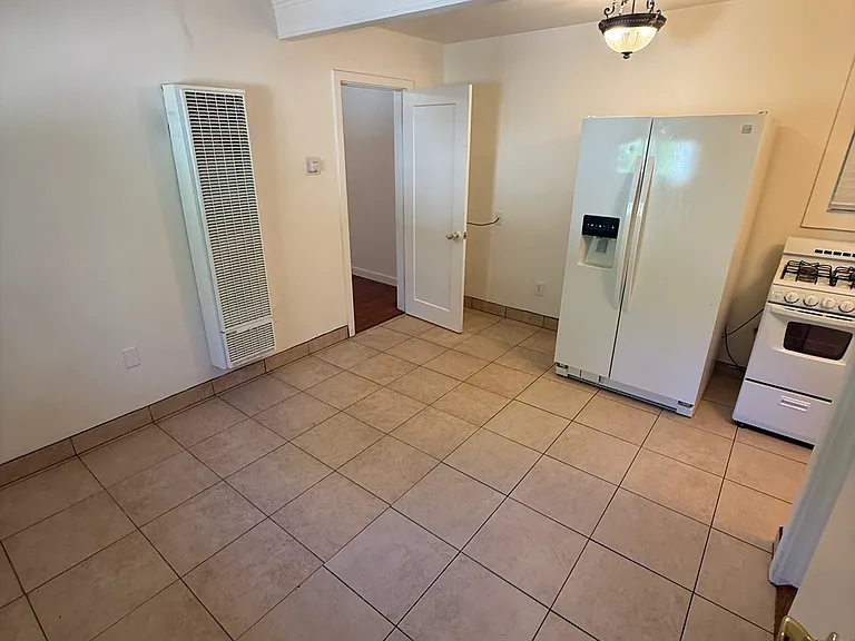 2975 Sacramento Ave #9 — Photo 3