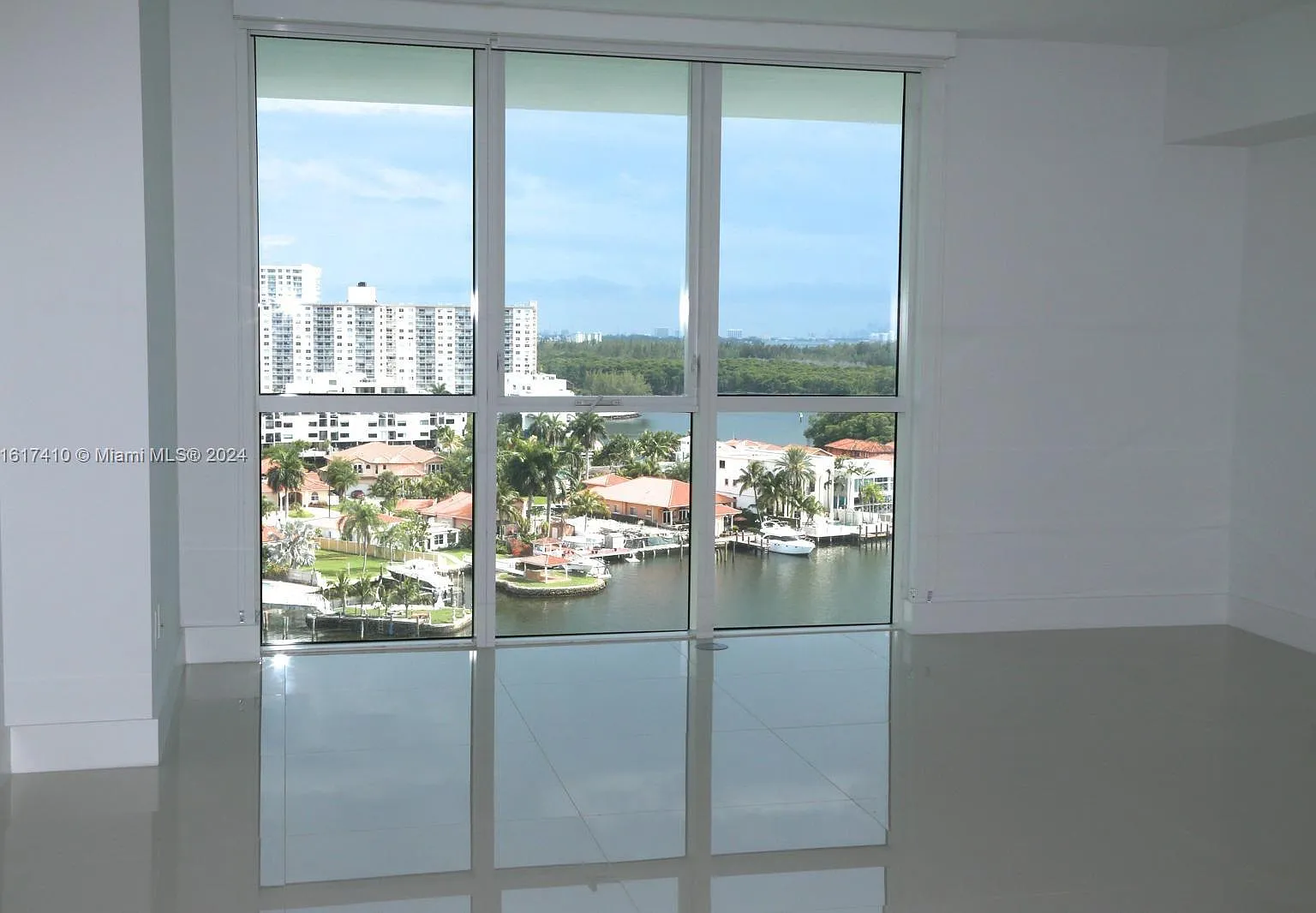 2 bed, 1732 sqft, $6,000 — Photo 3