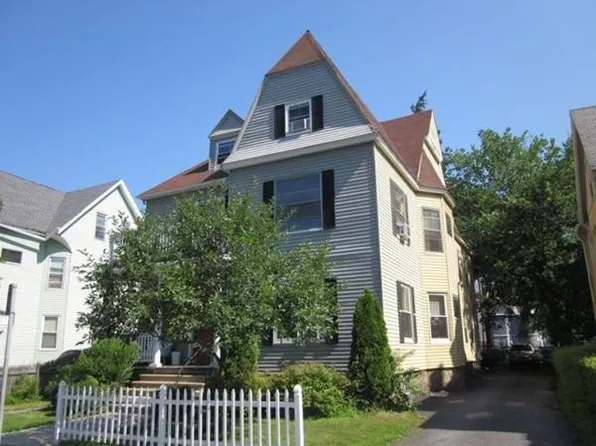16 Dayton St APT 1R, Worcester, MA 01609