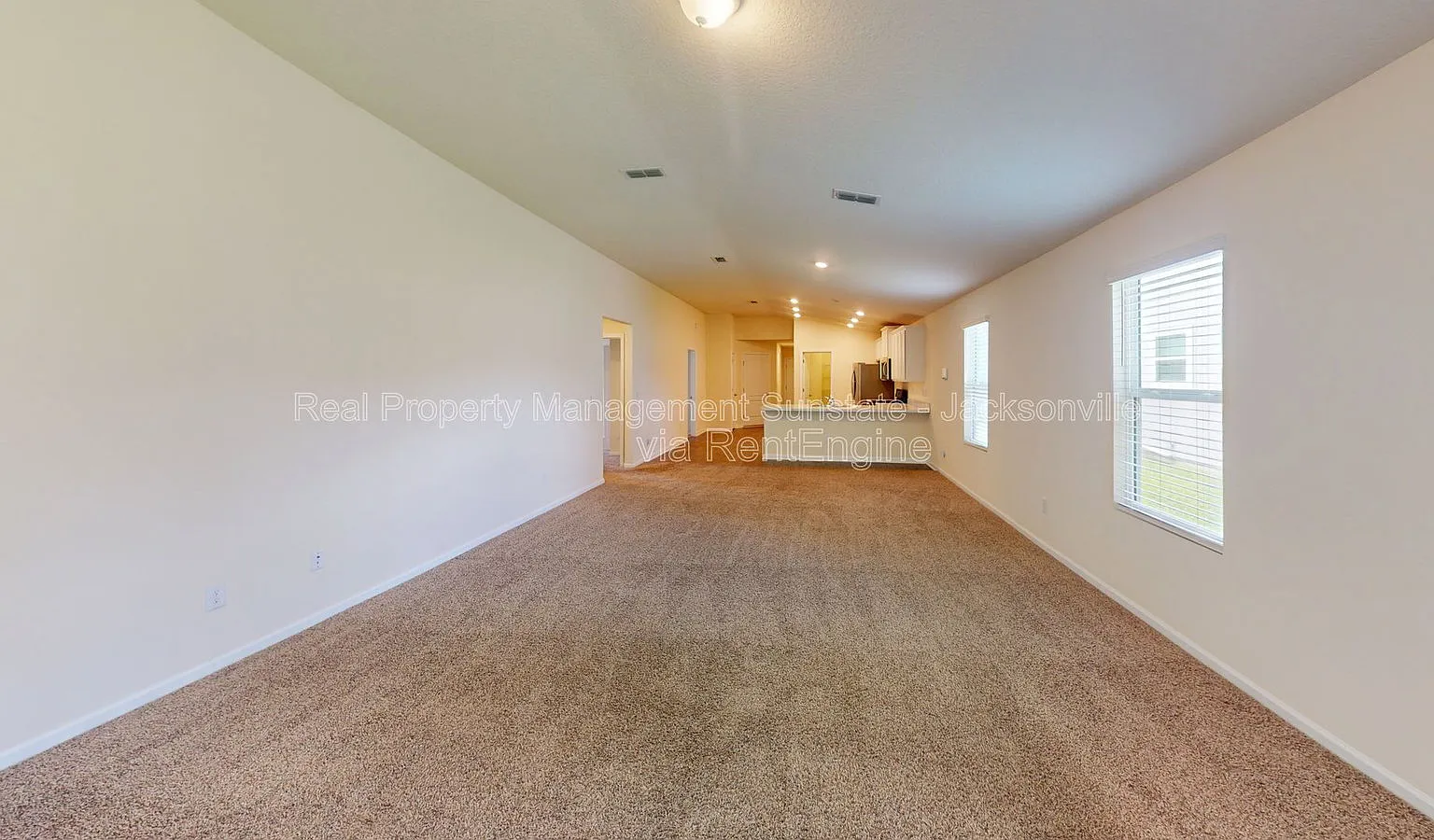 4 bed, 2.0 bath, 1934 sqft, $2,150 — Photo 4