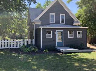 317 3rd St, Lyons, SD 57041