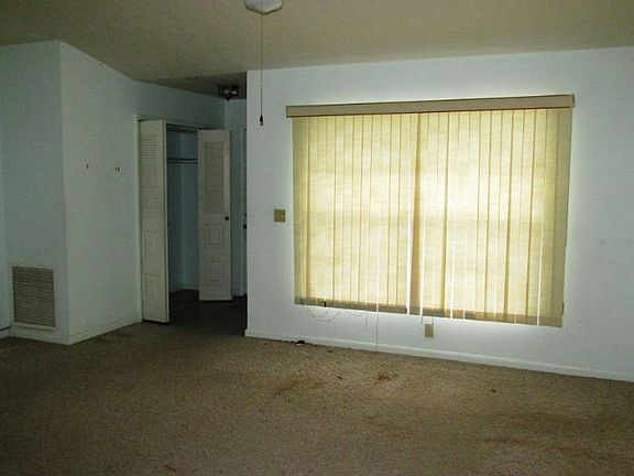 2nd image of 3554 Bluebird Ave