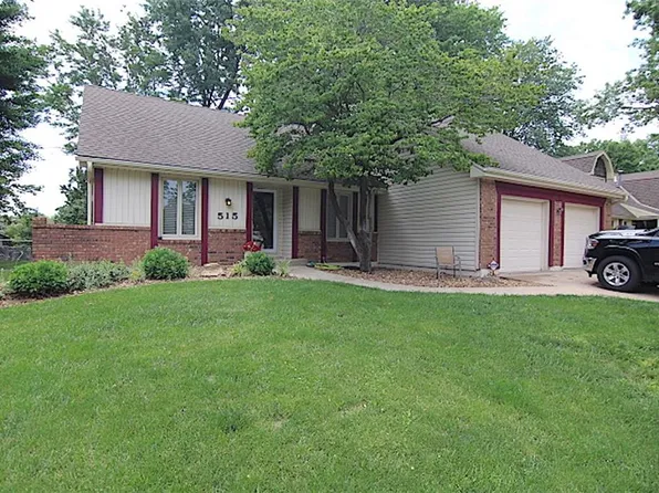 515 NE Mulberry St, Lees Summit, MO 64086