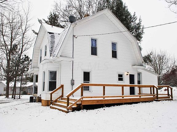2nd image of 104 Morris St