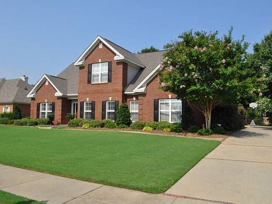 1st image of 212 Charleston Ct S