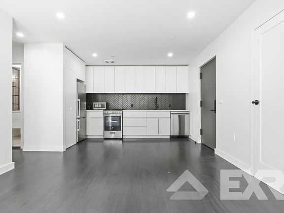 2nd image of 260 Water St APT 2D