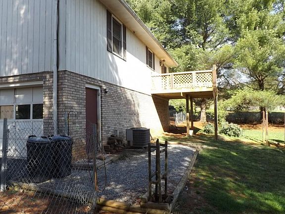 5th image of 114 Chandler Cir