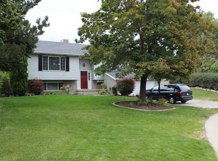 233 E Silver Willow Dr, Sandy, UT 84070
