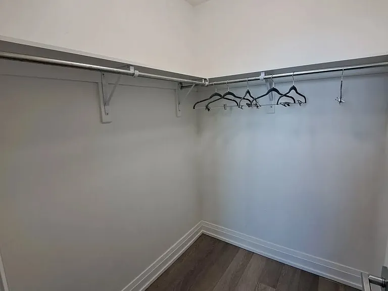 7165 Yonge St #2301 — Photo 8
