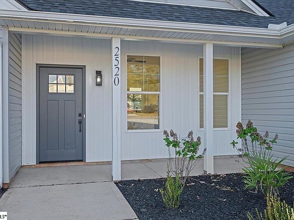 2nd image of 2520 Flemming Dr