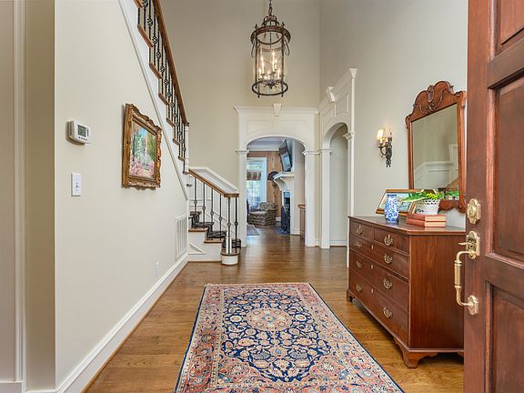 4th image of 120 Camak Pl