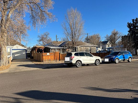 3rd image of 652 Lake Ave