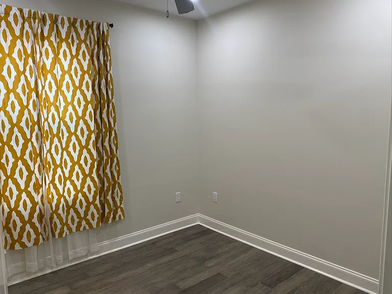 3rd bedroom - 10x10