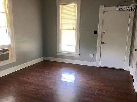 2nd image of 2811 Cumberland Ave
