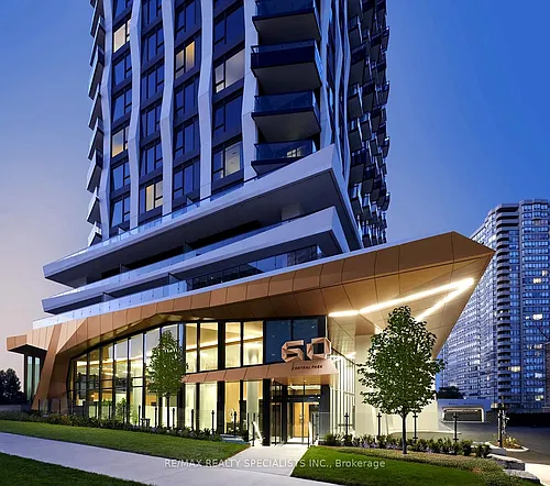 60 Central Park Dr Photo 1