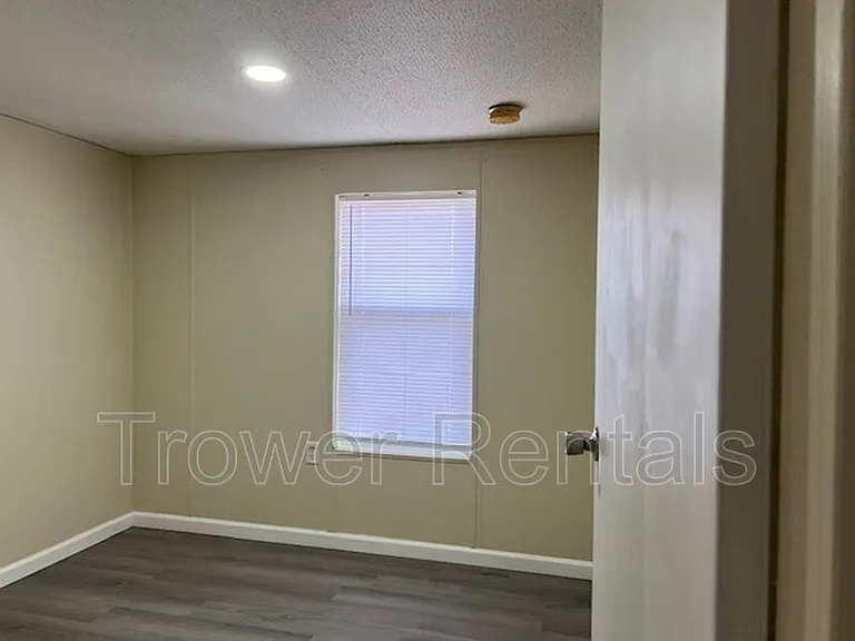 2412 Sun St — Photo 53