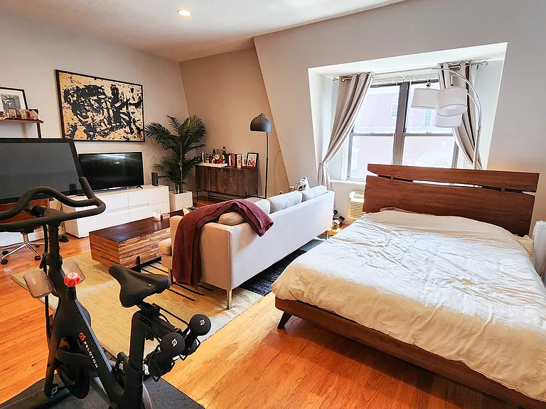 9 Appleton St #403 — Photo 4