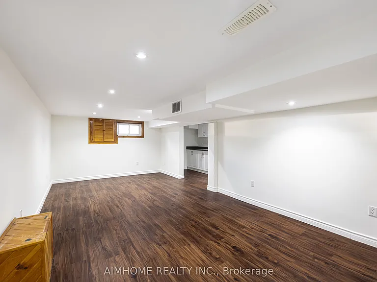 471 Cummer Ave — Photo 18