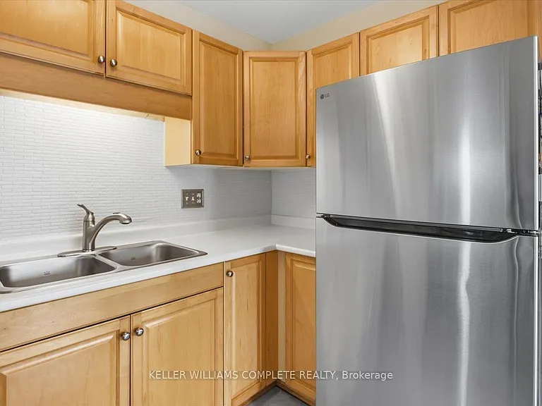 35 Albion St #46 — Photo 13