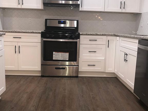 3rd image of 2216 S Marvin Ave #2216
