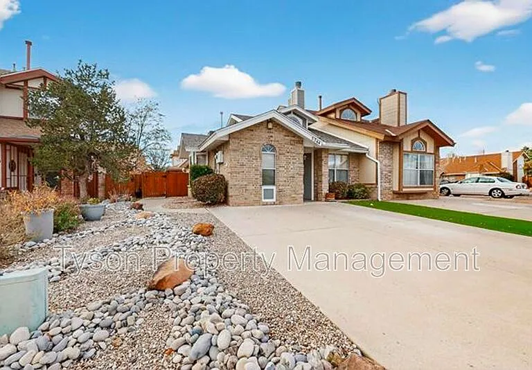 5344 Chuckwagon Trl NW — Photo 2