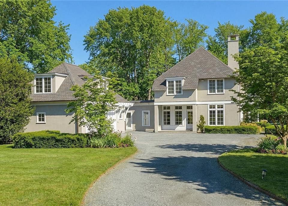 1st image of 9 Ocean Lawn Ln
