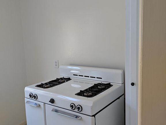4th image of 265 La Verne Ave APT C