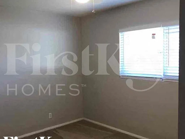 1439 W 7th St — Photo 8