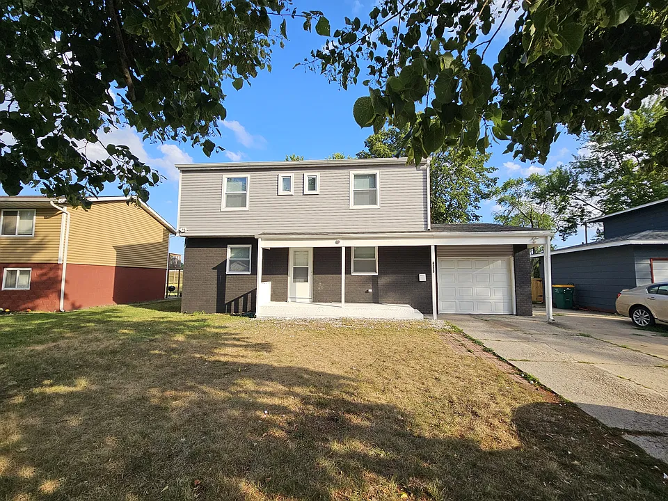 4433 E 13th Pl