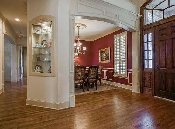 3rd image of 4009 Brittany Way Dr
