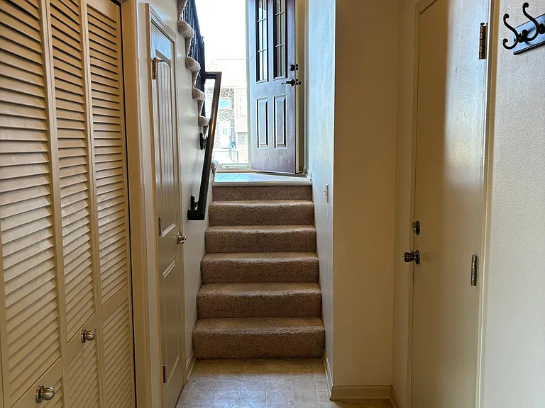 16411 Camden Ave — Photo 9