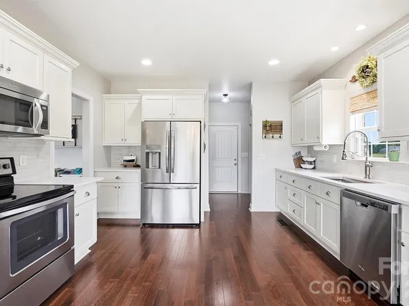 4004 Camden Oaks Ln, Monroe, NC 28110