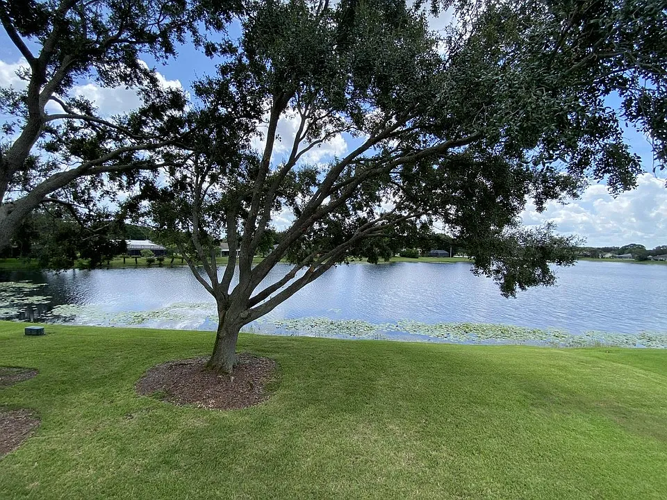 401 Crystal Lake Dr