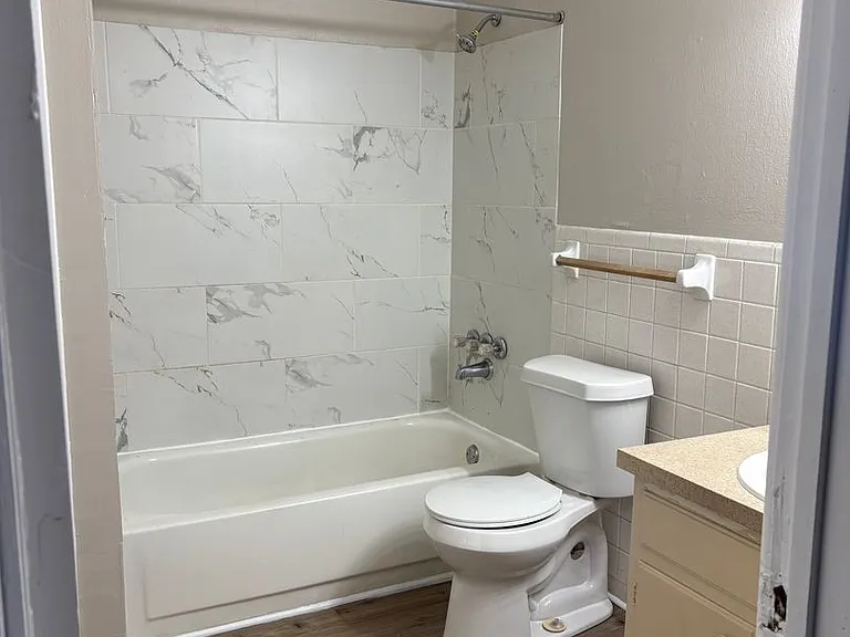 10542 Jefferson Hwy — Photo 31