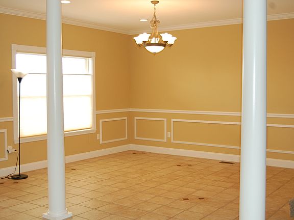 2nd image of 2112 Country Brook Ln