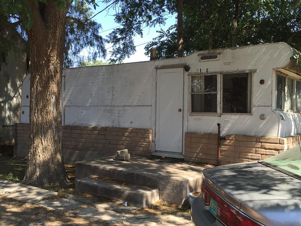 1st image of 310 S Avenue I