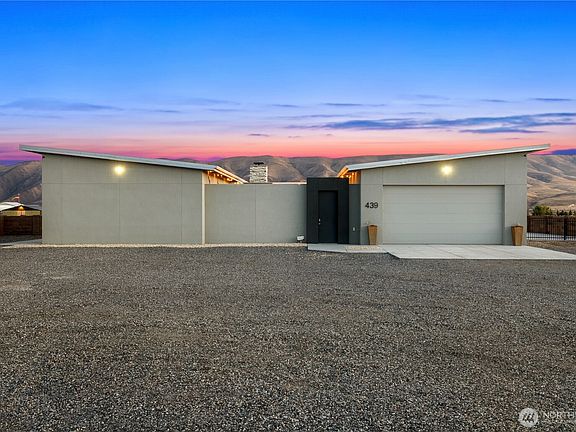 2nd image of 439 Airport Way SW