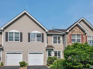 408 Green Mountain Rd, Mahwah, NJ 07430