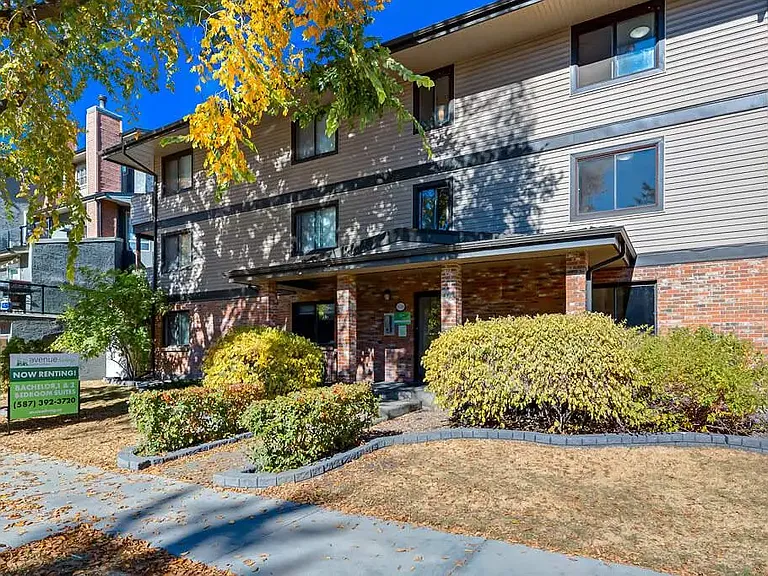 650 Meredith Rd NE — Photo 26