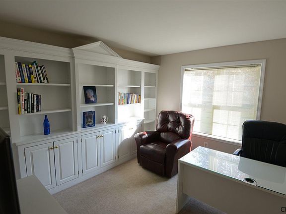 3rd image of 13 Cassidy Dr