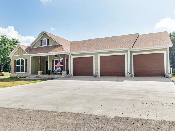 400 Tracy Ln, Paragould, AR 72450