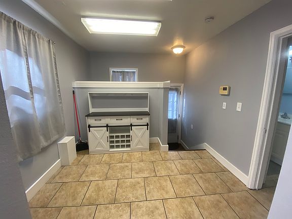 5th image of 220 N 8th St W
